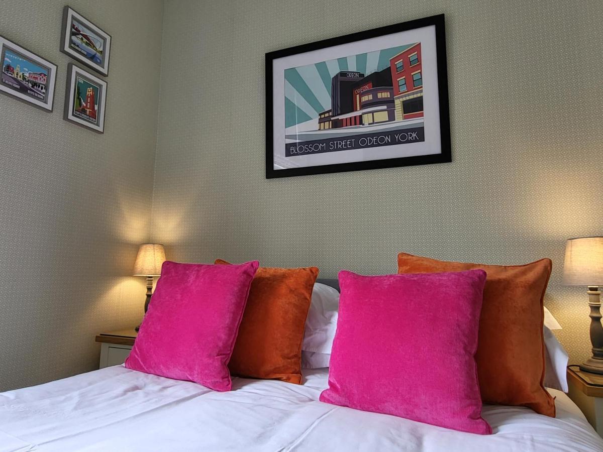 Georges Place York Ngoại thất bức ảnh